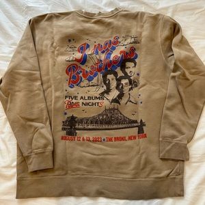 Jonas Brothers Tour Yankee Stadium Exclusive Crewneck Sweatshirt, size XL